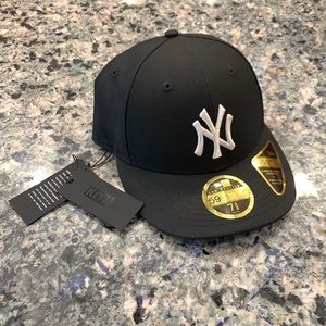 BRAND NEW KITH YANKEES CAP